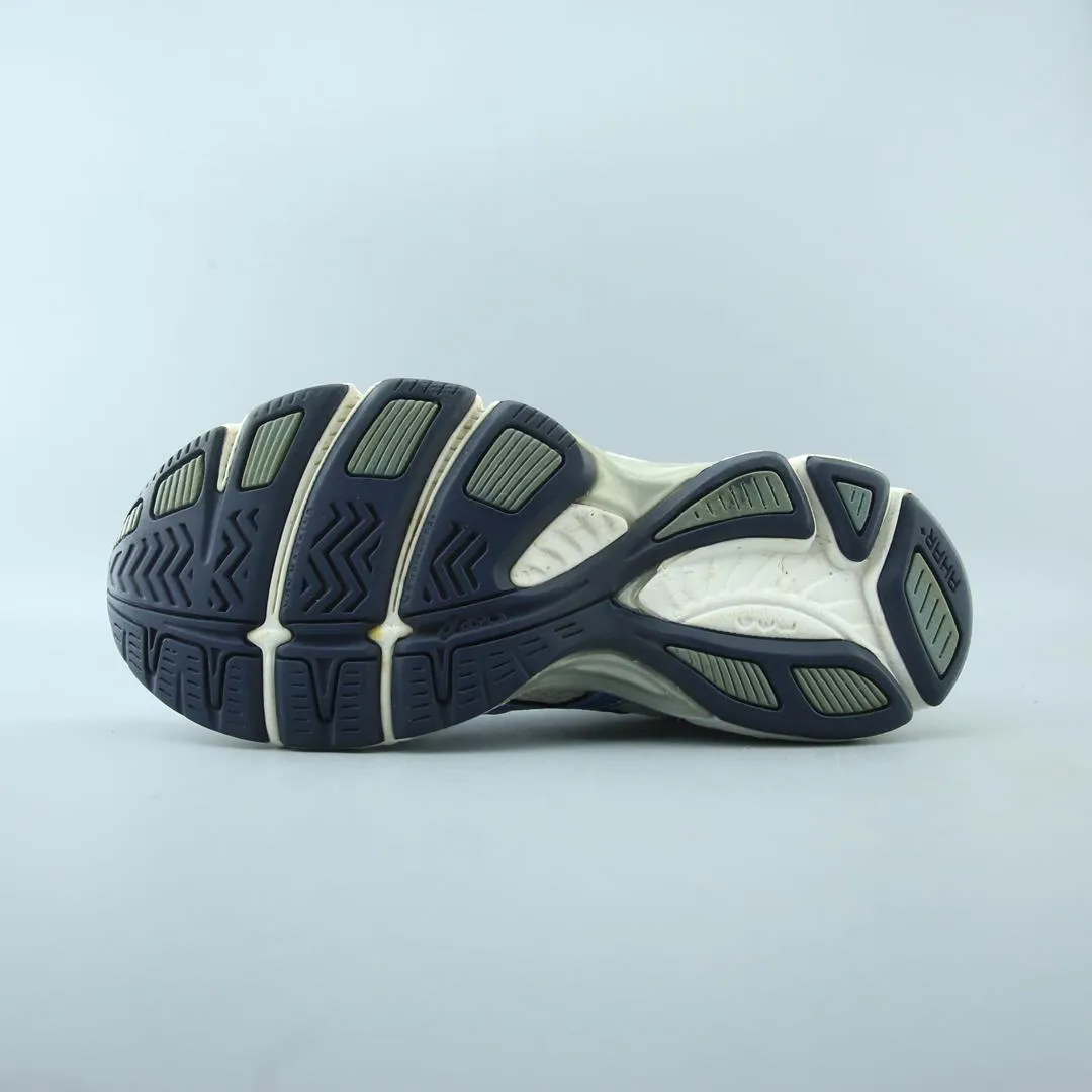 On Clouds Running Shoes ASICS GEL-190 TR