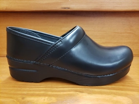 Reinforced Seams Dansko Professional Black Cabrio leather