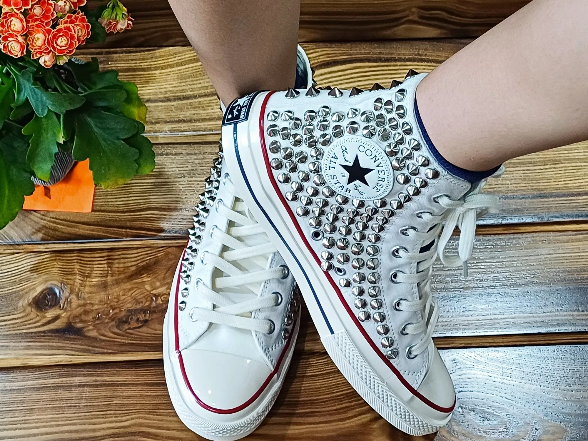 Converse chuck taylor white high top studded shoes Asics Indoor Badminton Shoes