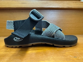 serious hiker Durable Construction Chaco Mega Z Classic Pucker B&W JCH109988z