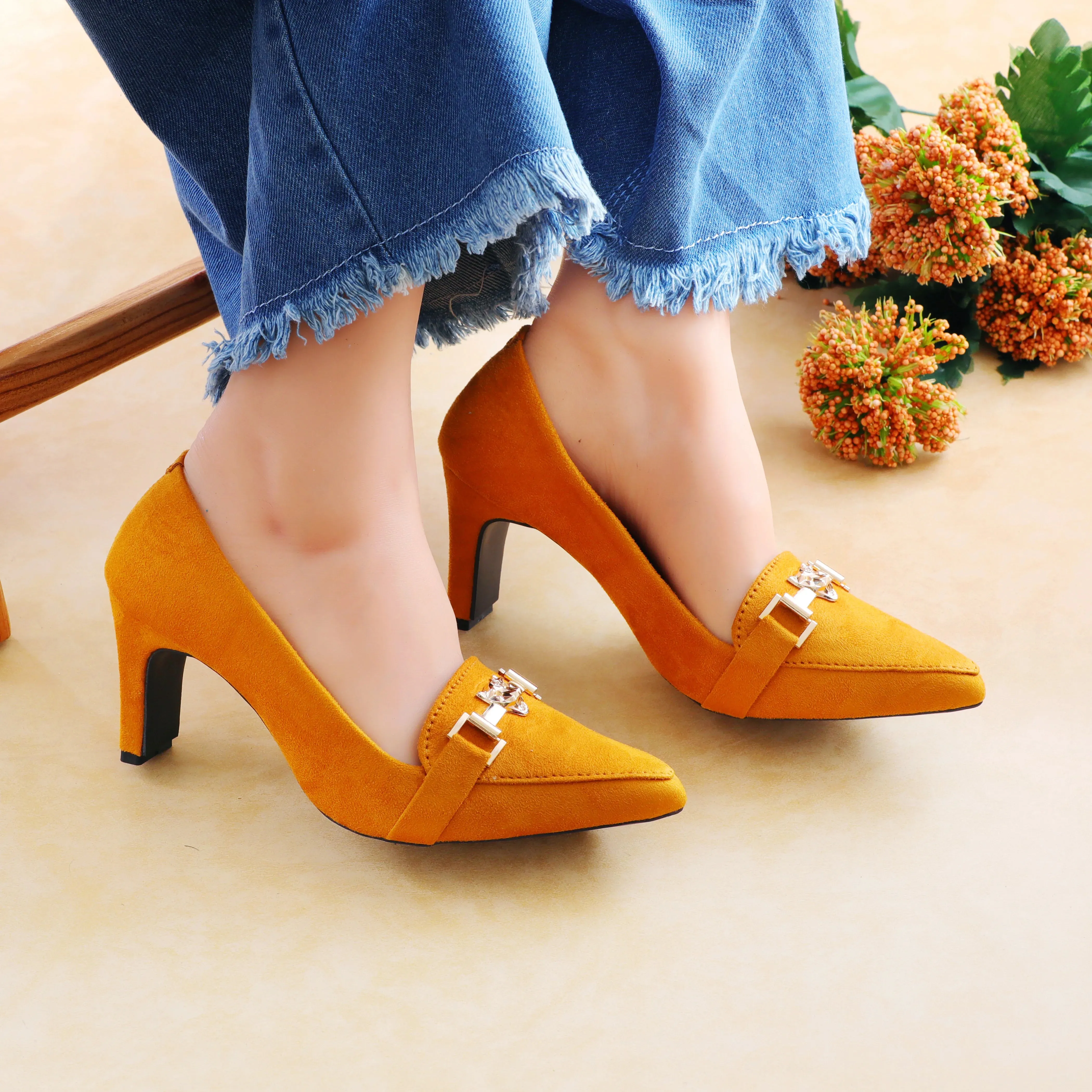 Debon Yellow women court shoes Asics Shoes Weight