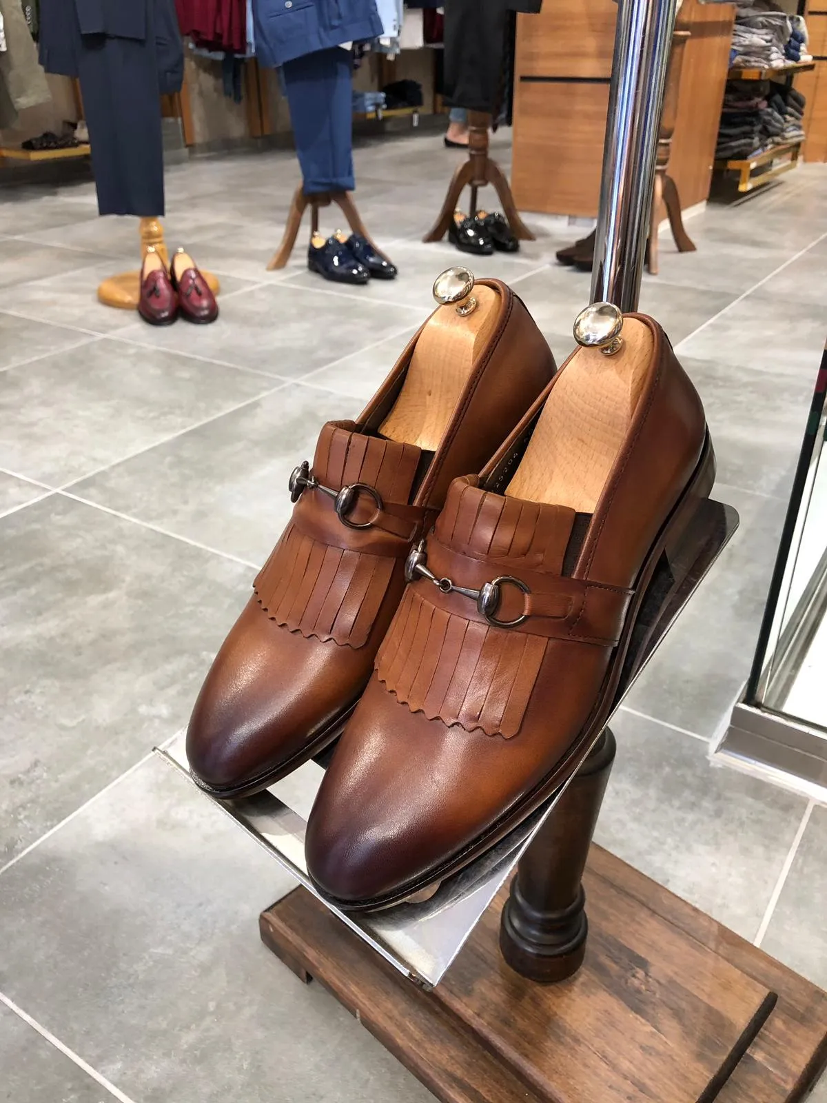 Garo Buckle Detail With Leather Shoes Tan Asics Shoe Fit Guide