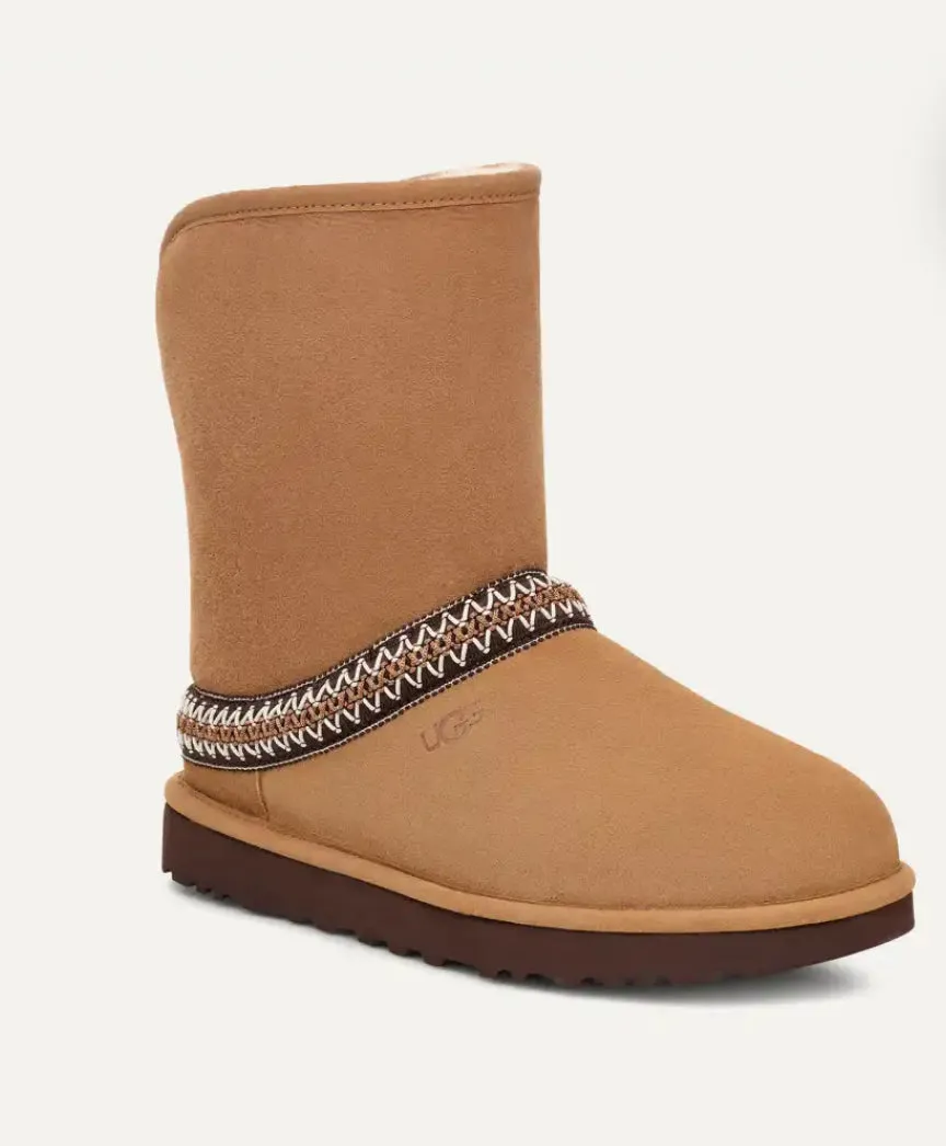 Adidas Campus Adv Skate Shoes Ugg: Classic Short Crescent in Chestnut 1161770-CHE