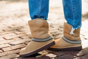 Ugg: Classic Short Crescent in Chestnut 1161770-CHE Adidas Lightweight Padel Shoes