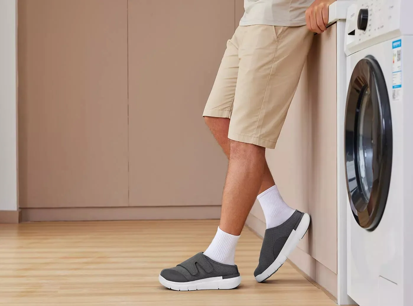 FitVille Men's EasyTop Diabetic Slipper V5 Vans Snow Lodge Slippers