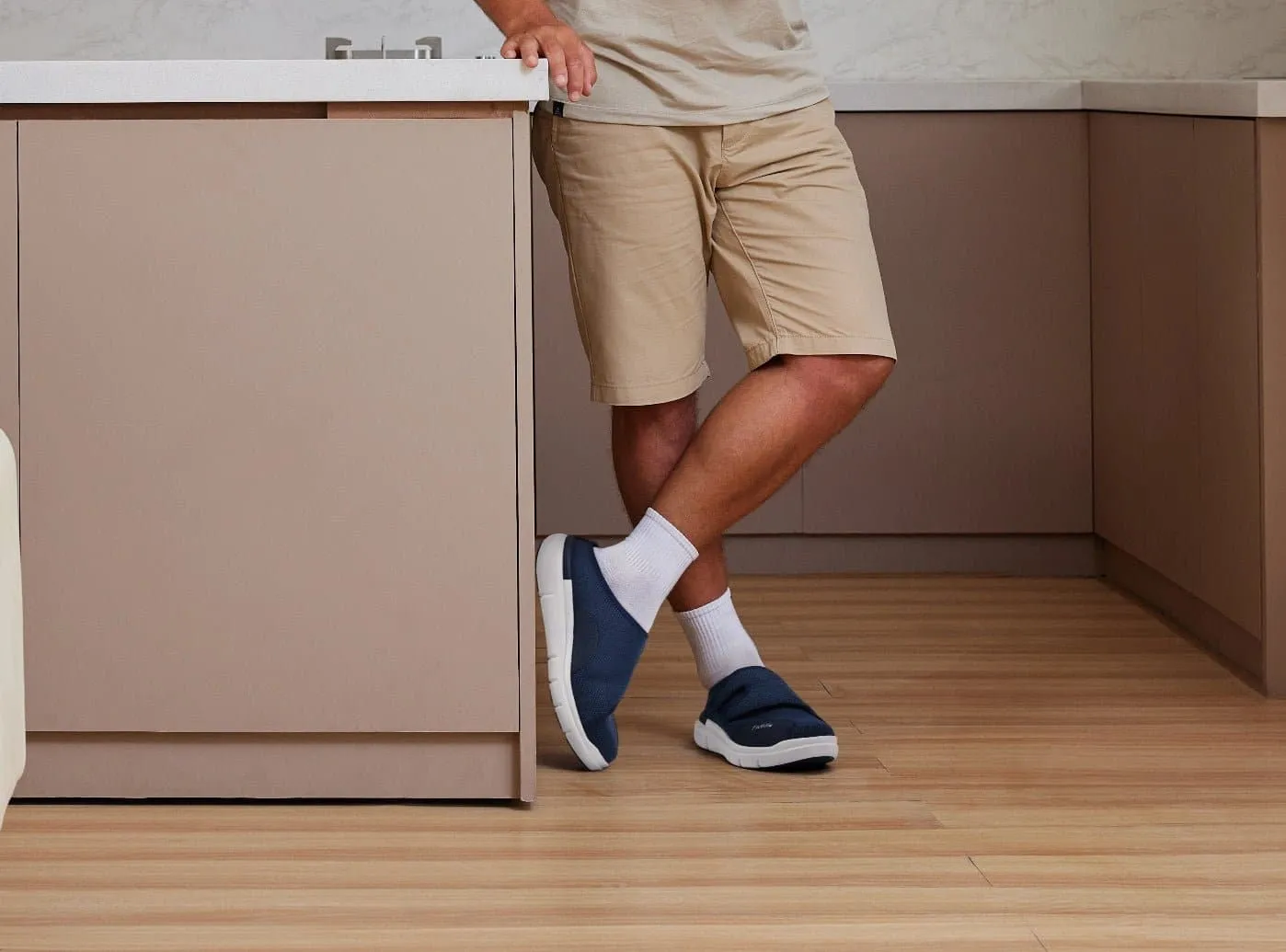 FitVille Men's EasyTop Diabetic Slipper V5 Slippers Summer