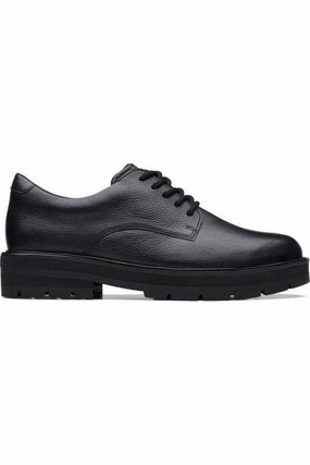 Clarks Prague Lace Youth in Black Leather Ventilated