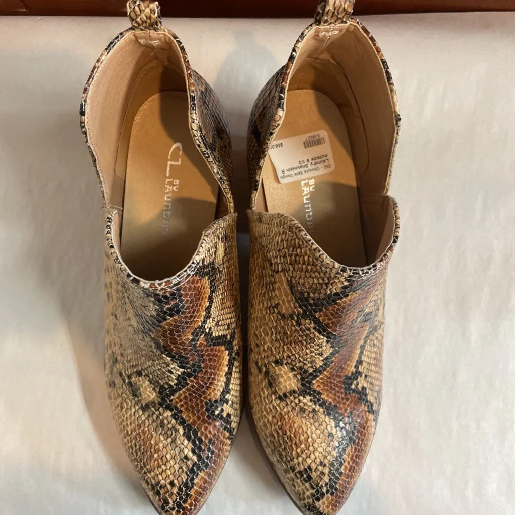 Adidas Ultra Boost Golf Shoe Laundry Snakeskin B outside 8 1/2