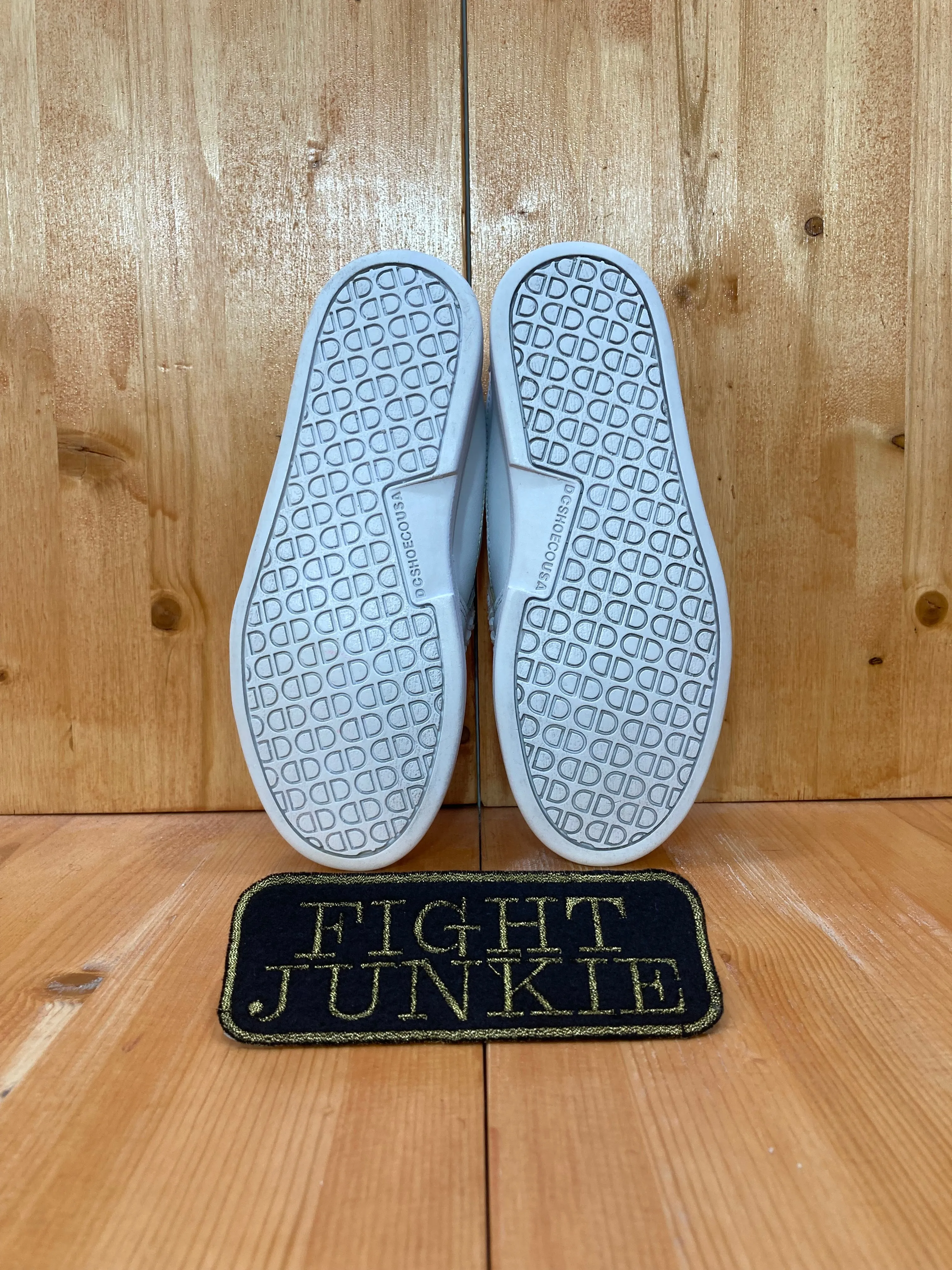 Muk Luk Bootie Slippers DC VILLAIN Youth Size 5 Casual Slip On Leather Skateboarding Shoes Sneakers White