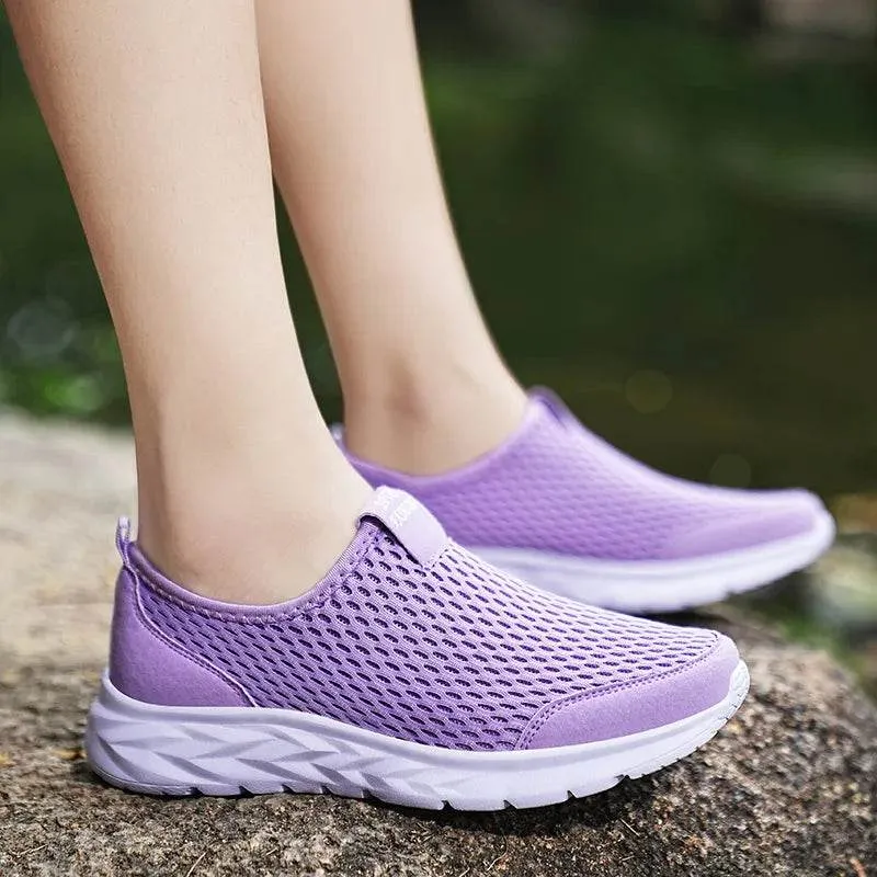 Lightweight Casual Shoes Soft Sole Women Shoes Sneakers Mesh Breathable Slip-On Loafers Big Size 35-42 Style Loafers