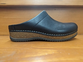 Light Slip Shoes Dansko Mariella Black