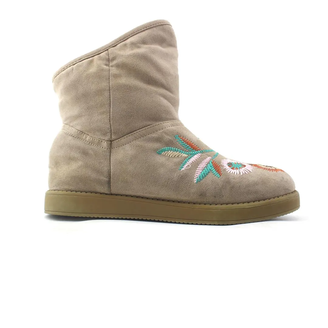 Casual Shoes No Socks INDIGO RD. .