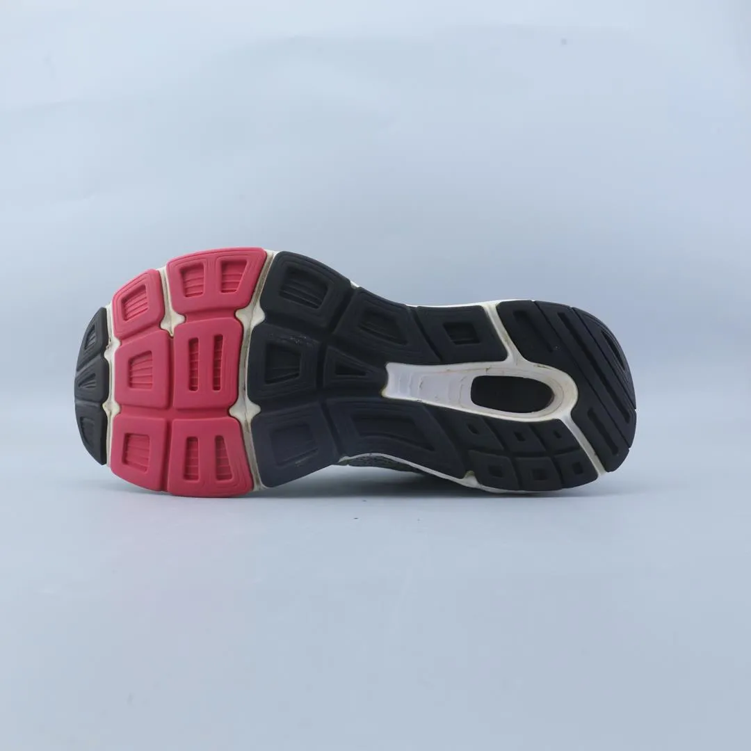 Marathon Running Shoes NEW BALANCE 680V6