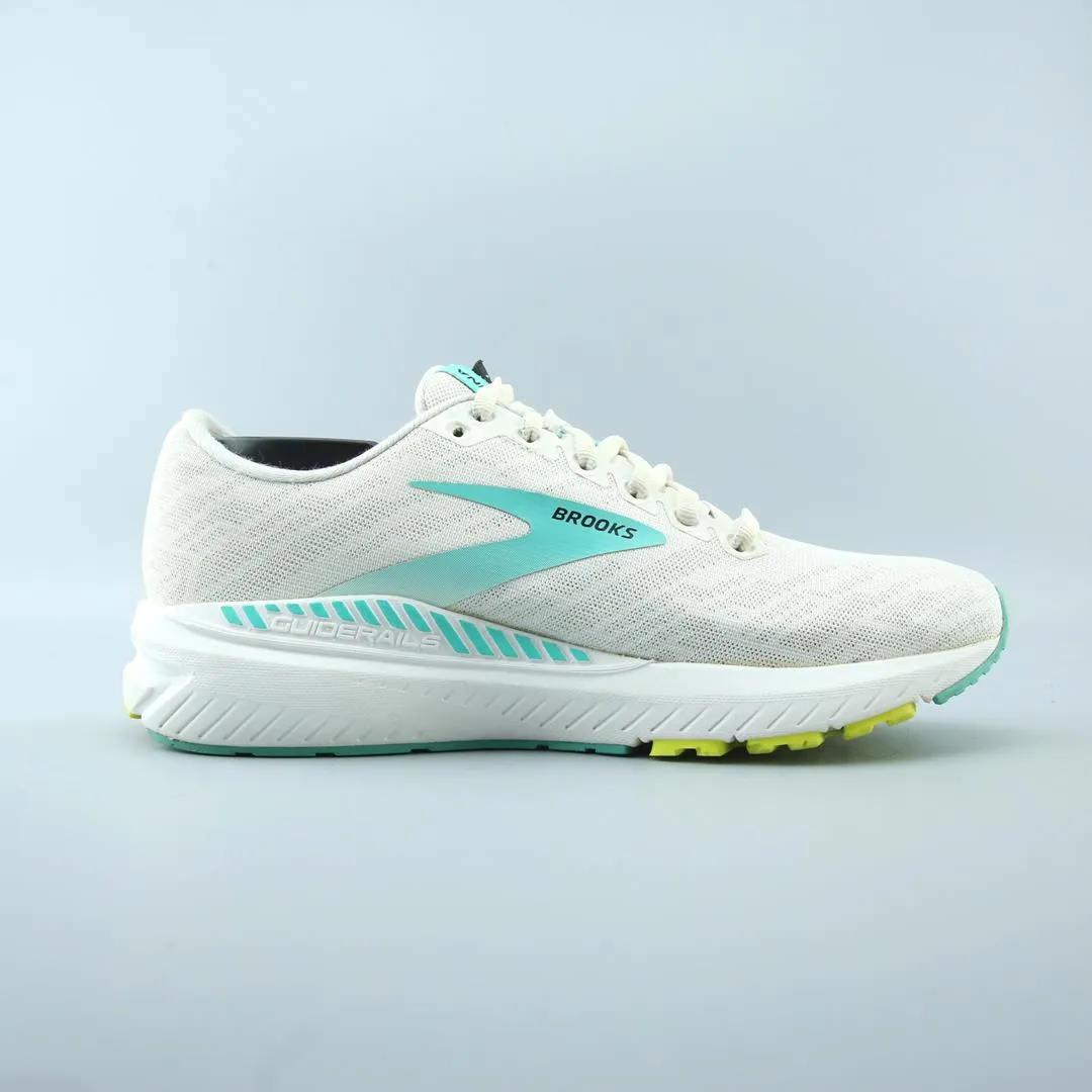 BROOKS RAVENNA 11 Cloud Running Shoe