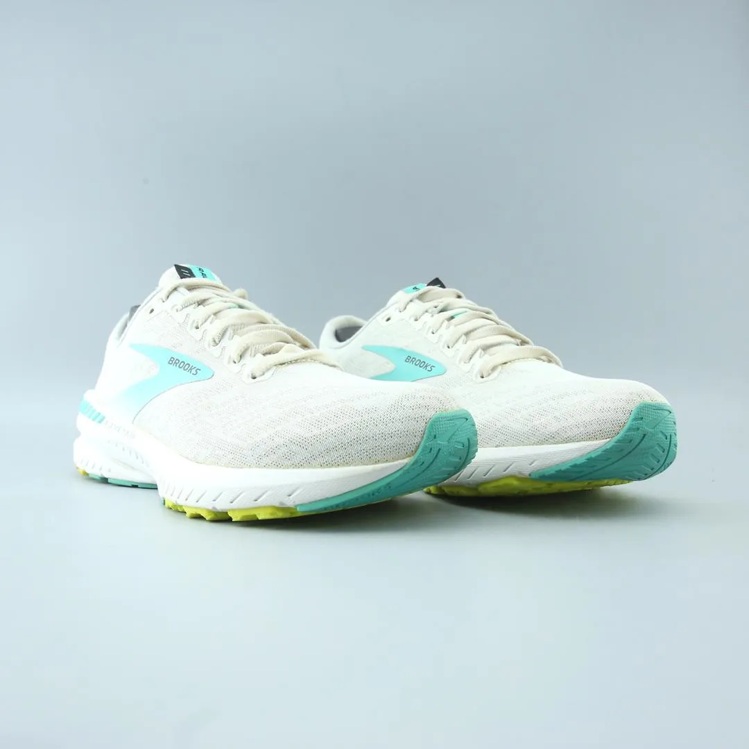 BROOKS RAVENNA 11 Running On Treadmill Shoes