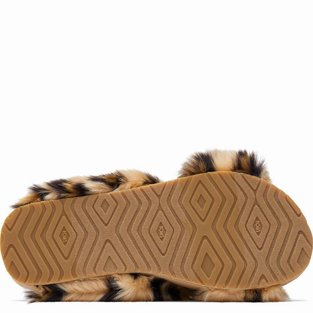 Minimalist Look TOMS Susie Eva Mule Slippers