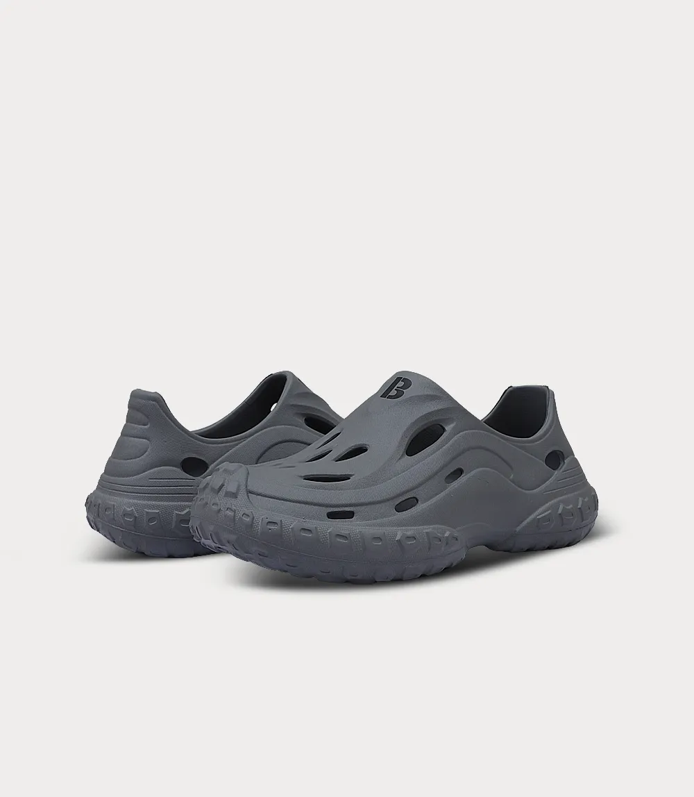 BM6778-GREY-Men Crocs Hawaiian Slippers