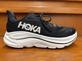 Outsole Pattern Flat Soles Hoka Clifton 10 Black/White 1162031-BWHT & 1162052-BWHT
