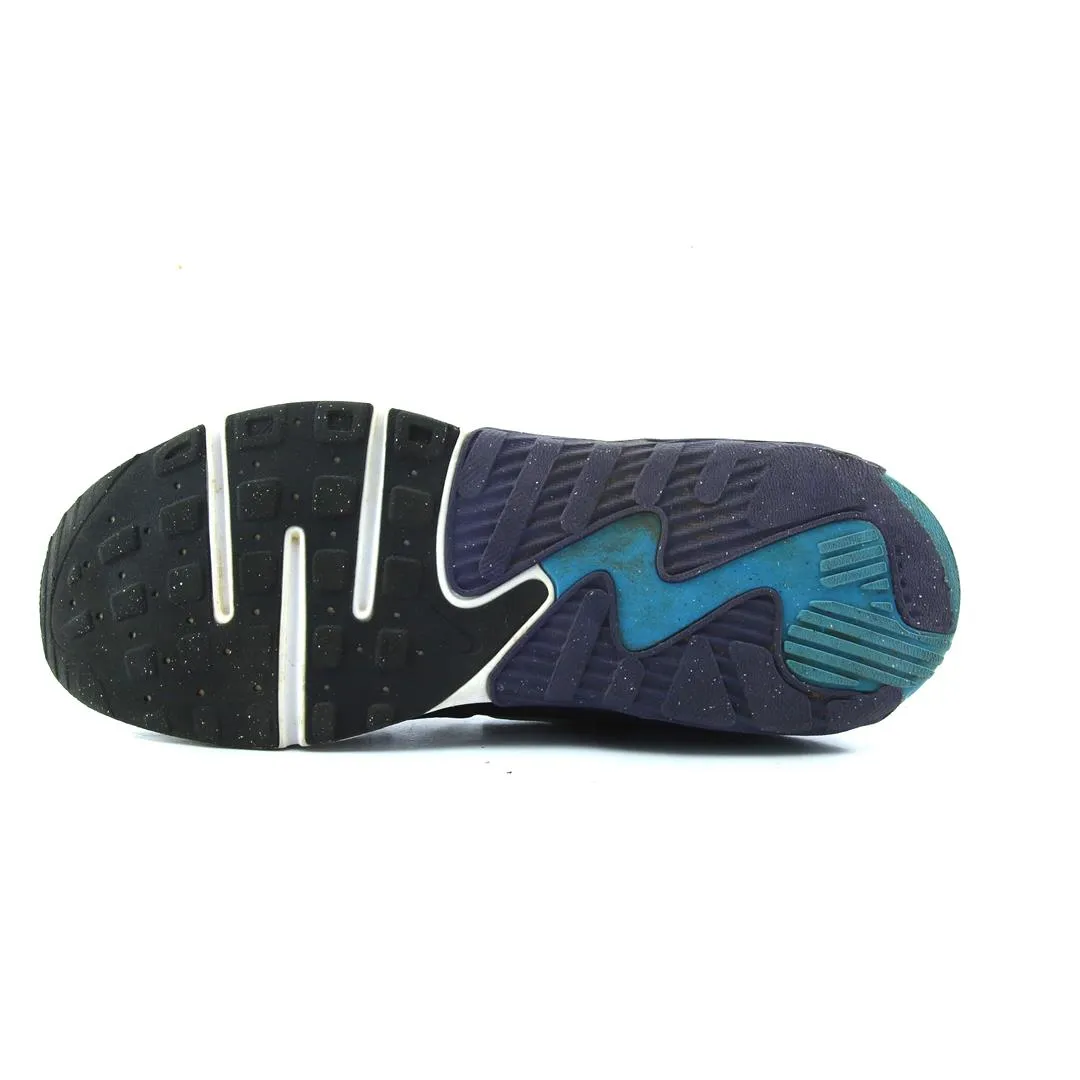 NIKE AIR MAX EXCEE Running Shoes To Wear With Jeans