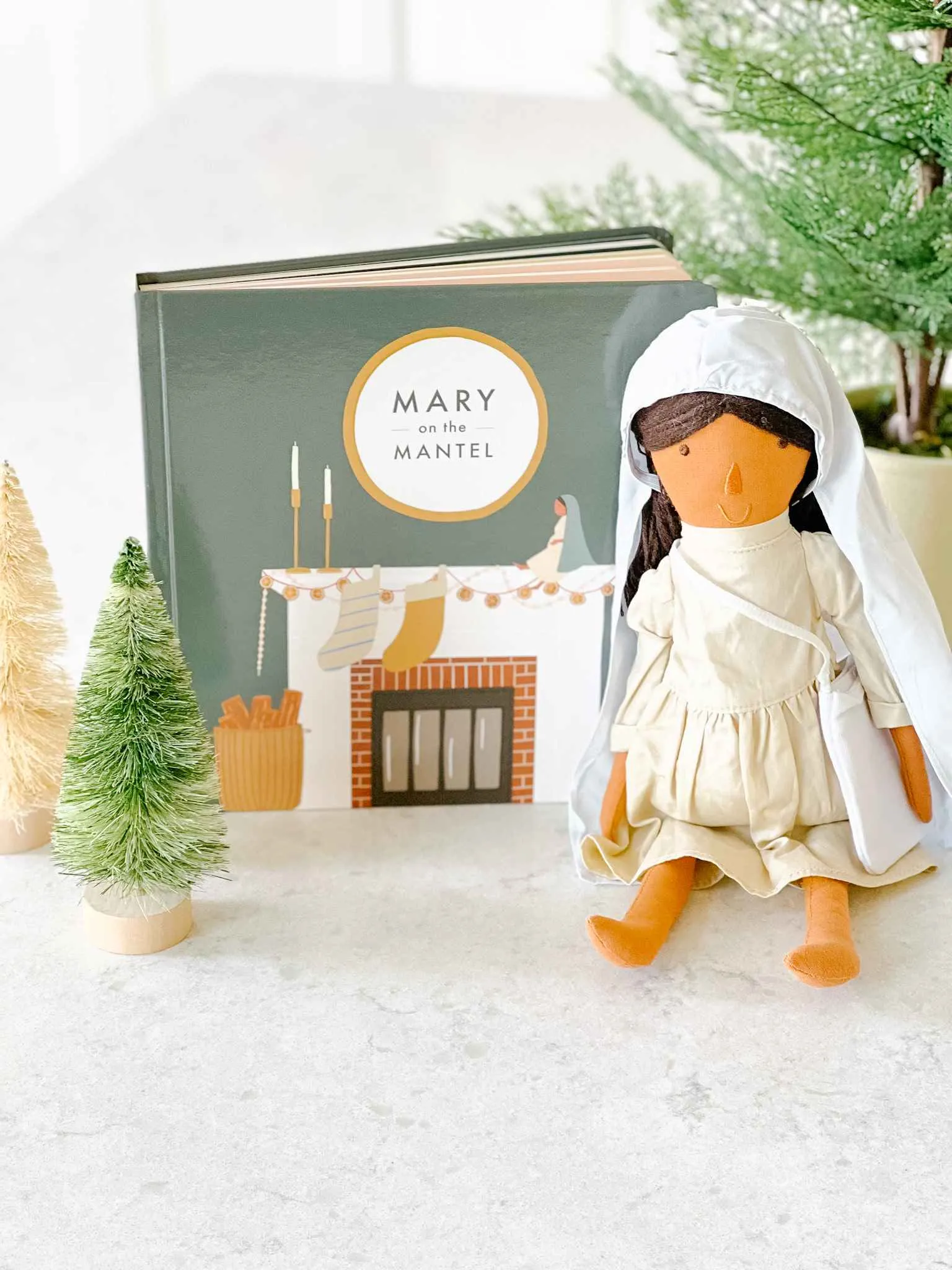 Used Western Boots Mary on the Mantel Full Set