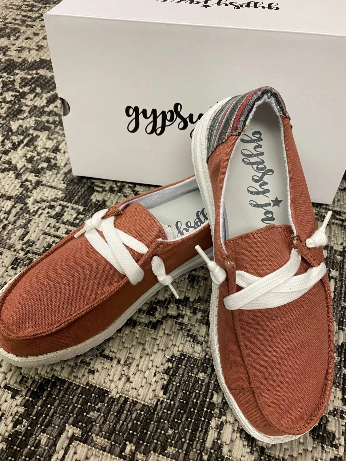 Poppy Fashion Sneaker Van Sneakers