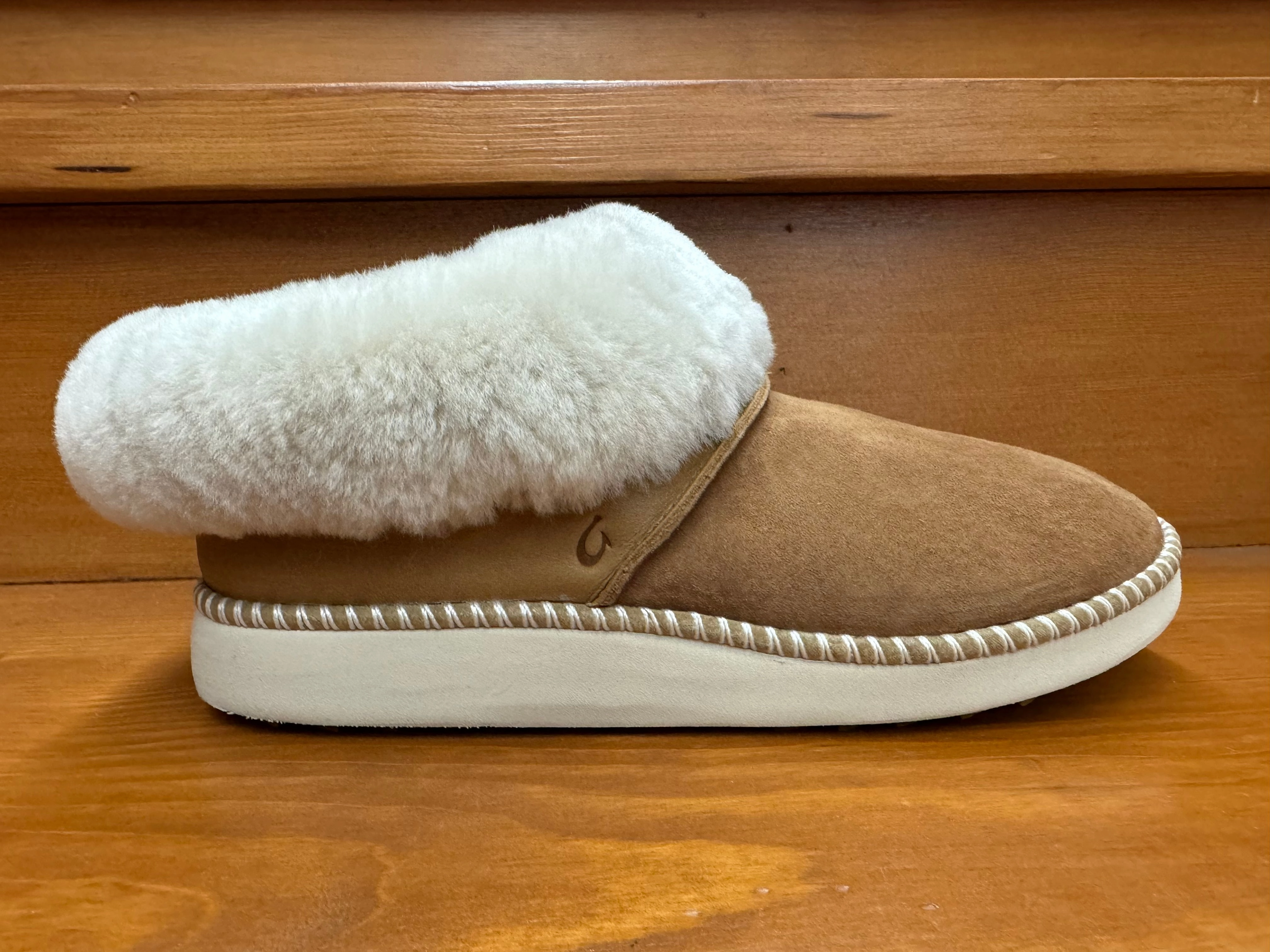 Olukai Ku'I Tan/Bone 20457-3419 Maximum Comfort Flexible Design