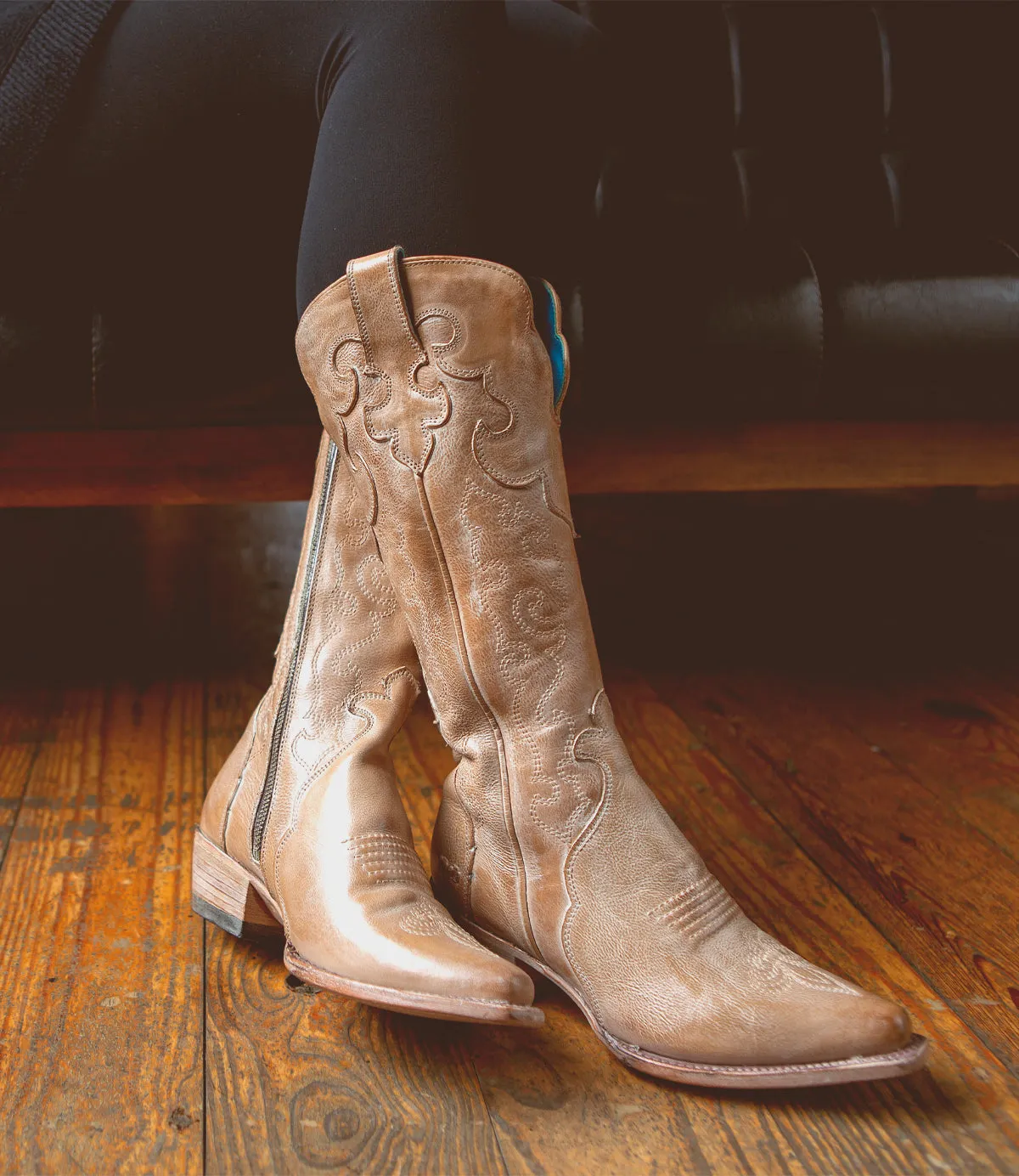 Queen Youth Hiking Boots Waterproof