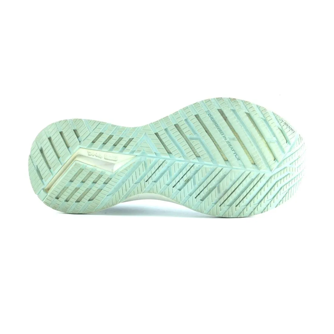 BROOKS LEVITATE 5 Running Track Shoes With Spikes