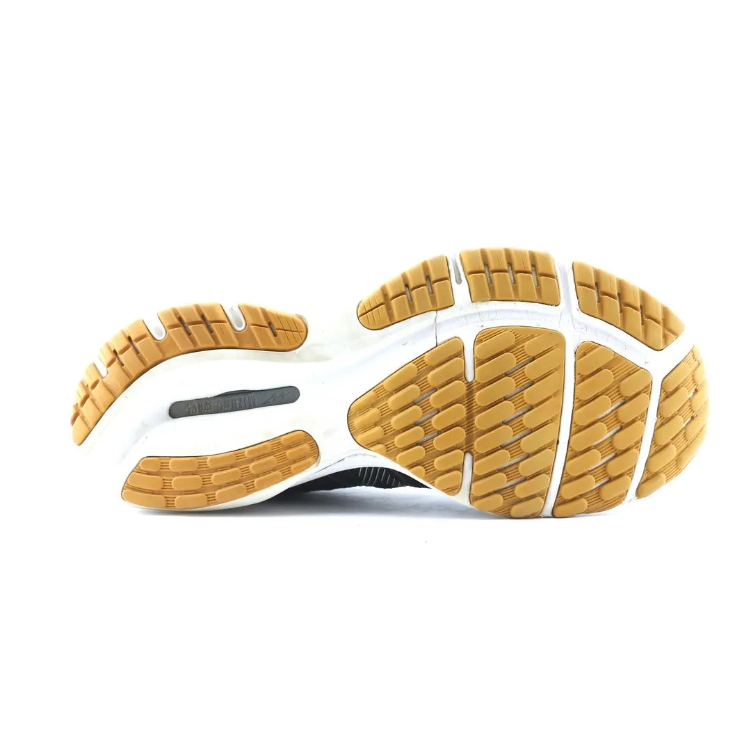 MIZUNO WAVE RIDER 24 WAVEKNIT Running Shoes Photoshoot