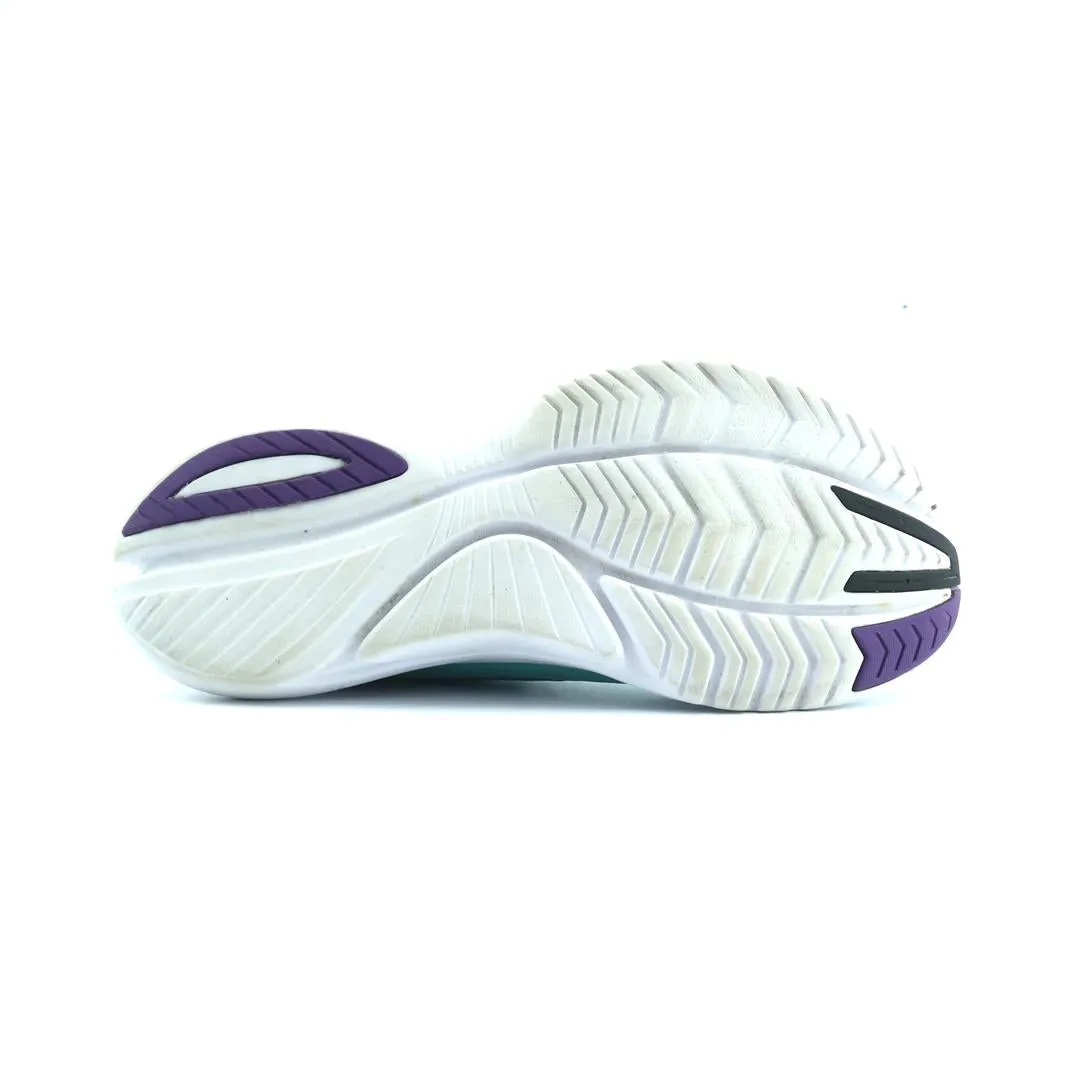 SAUCONY KINVARA 12 Running Shoes Sketch