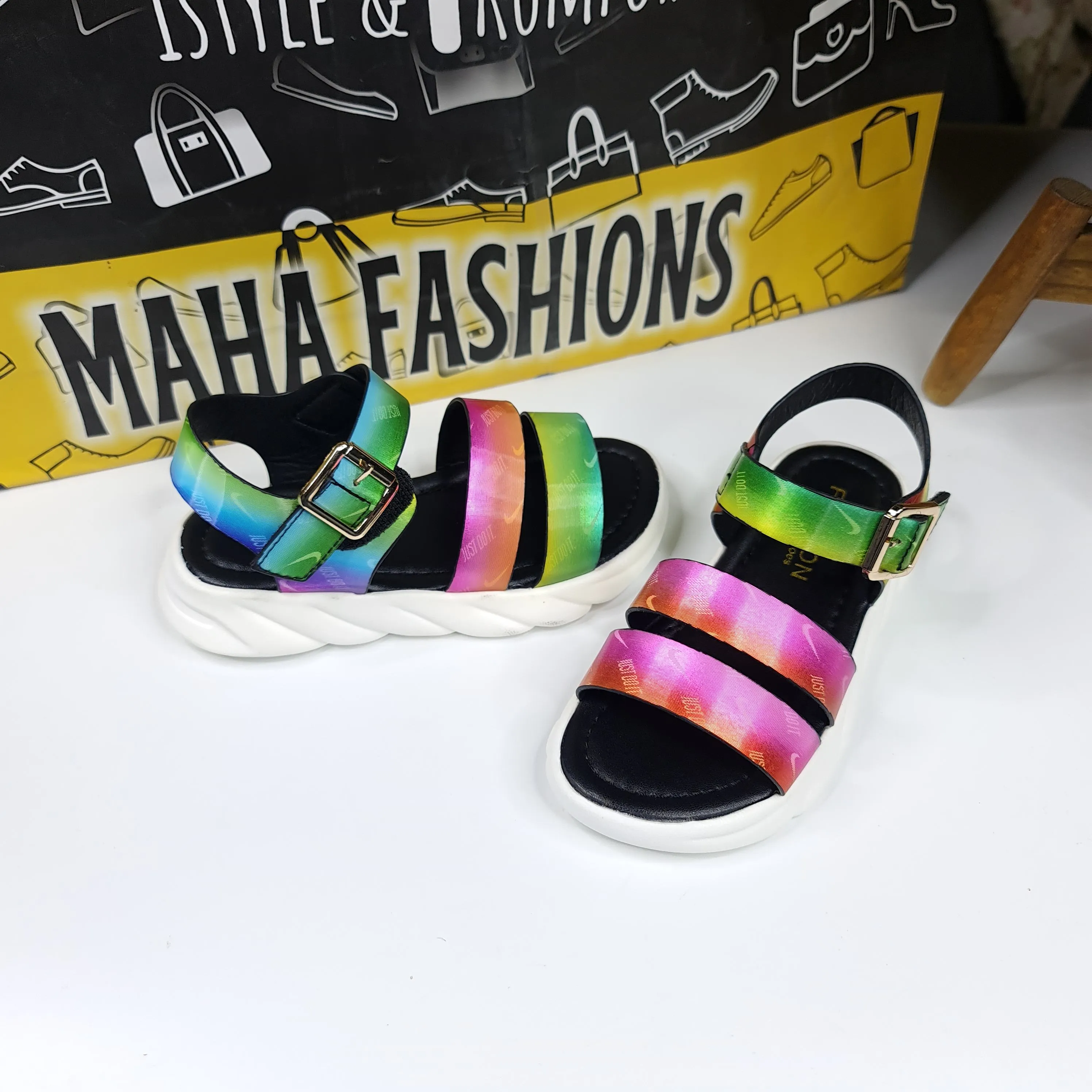 SMK-018 GREEN Medium Heel Platform Sandals