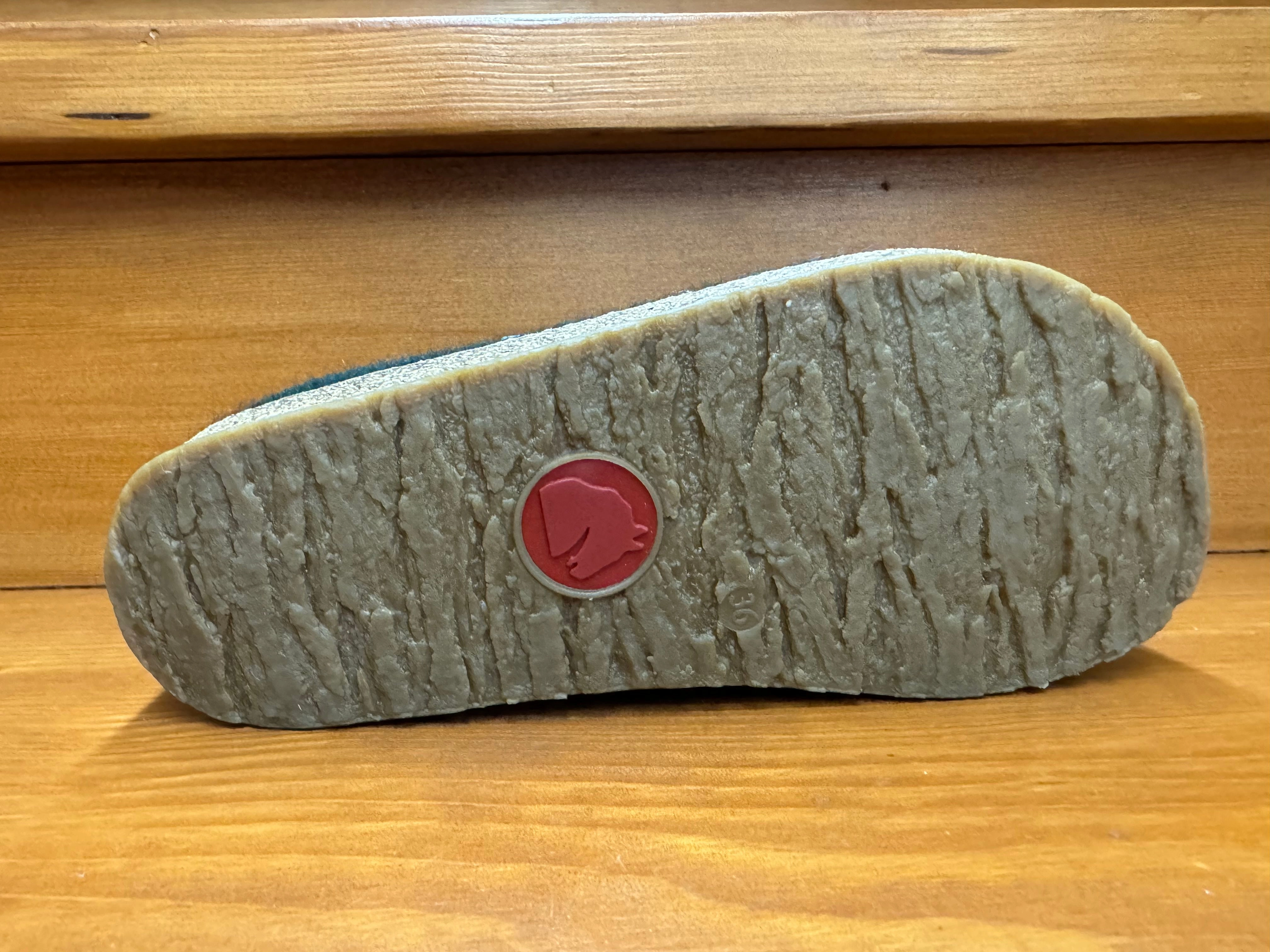 Temperature Regulating Lightweight Construction Haflinger Kris Fir/Blue 711056-213