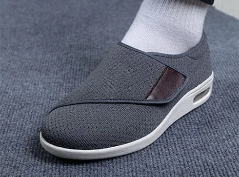 Slippers Fuzzy FitVille Women's Adjustable Strap Diabetic Shoes