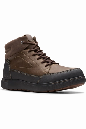 Clarks Mapstone Hi GTX waterproof in Dark Brown decorative elements for light colors