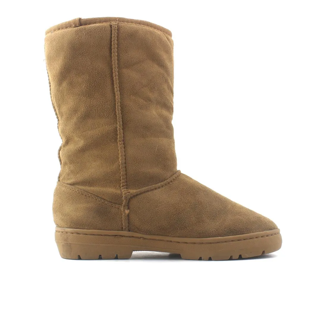 Casual Shoes For Blazer ADI DESIGNS .